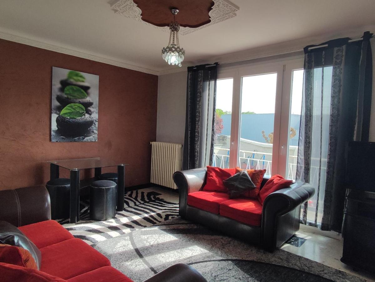 Agreable Appartement Familial Avec Jardin Blois Exterior photo
